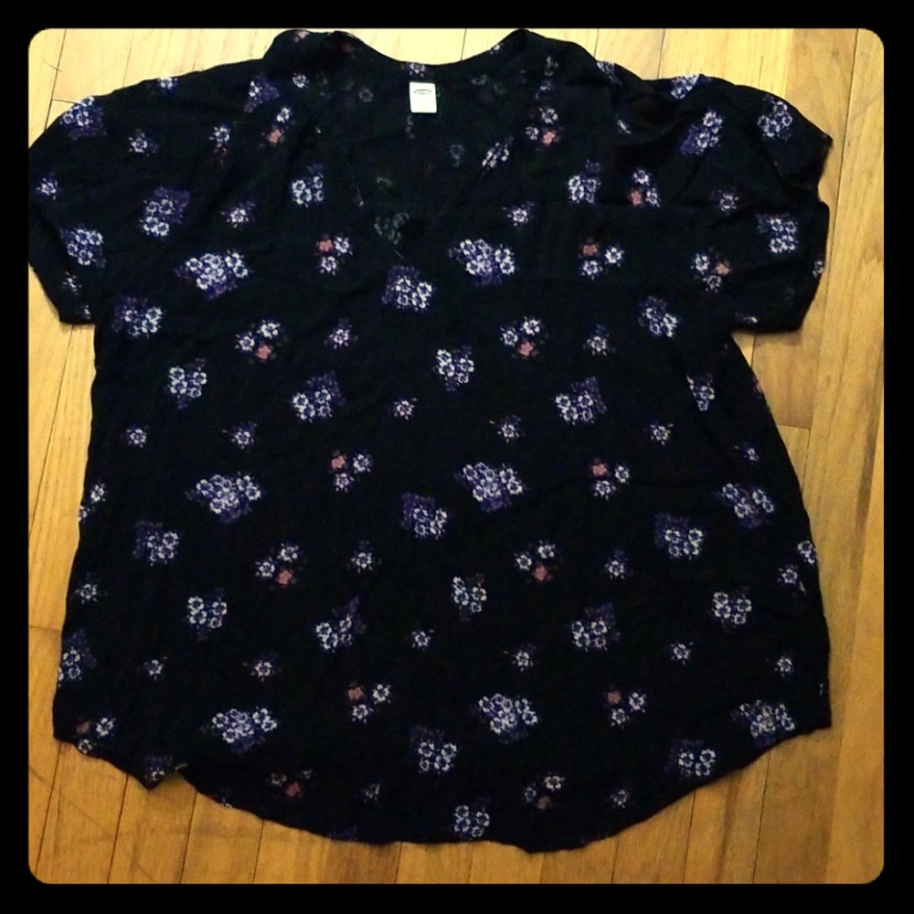 Old navy shirt
